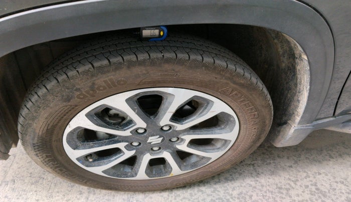 2025 Maruti Grand Vitara DELTA SMART HYBRID, Petrol, Manual, 7,320 km, tyre