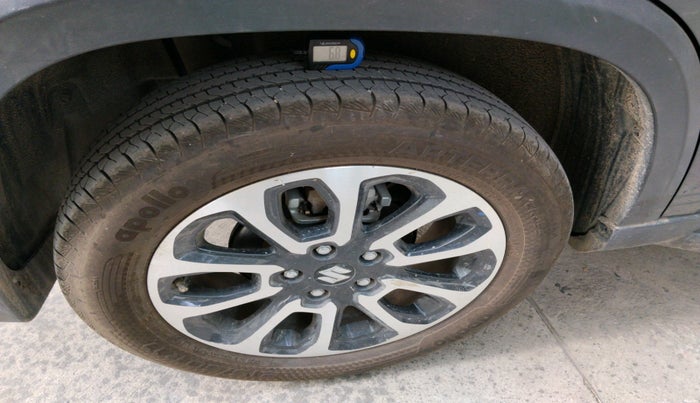 2025 Maruti Grand Vitara DELTA SMART HYBRID, Petrol, Manual, 7,320 km, tyre