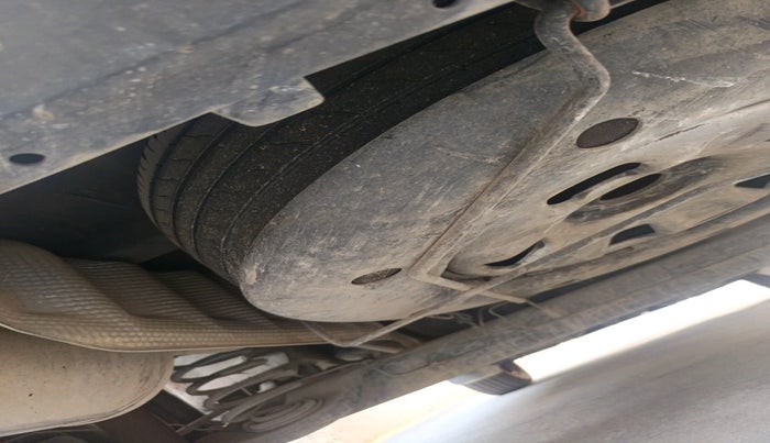 2013 Renault Duster 85 PS RXL DIESEL, Diesel, Manual, 1,24,172 km, tyre