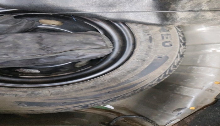 2016 Datsun Redi Go T (O), Petrol, Manual, 63,585 km, tyre