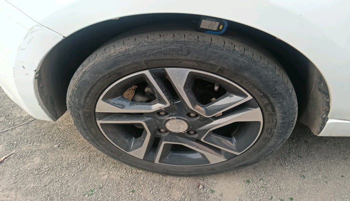 2017 Tata TIGOR XZ (O) PETROL, Petrol, Manual, 60,889 km, tyre