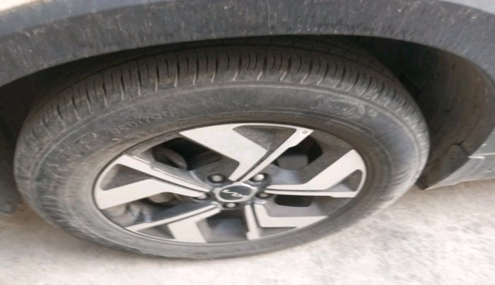 2023 KIA SONET HTX 1.0 IMT, Petrol, Manual, 15,704 km, tyre