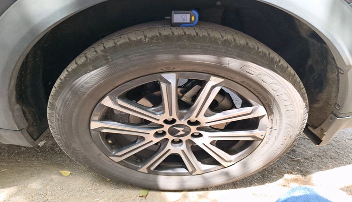 2025 Mahindra XUV700 AX 7 D AT 7 STR, Diesel, Automatic, 11,425 km, tyre