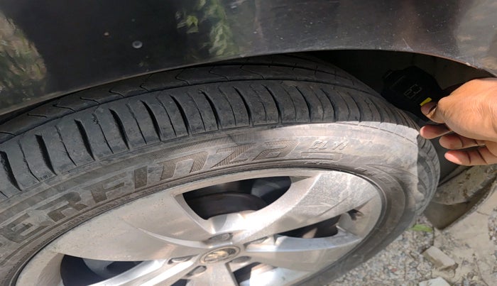 2017 Skoda Superb STYLE 1.8 TSI AT, Petrol, Automatic, 54,905 km, tyre