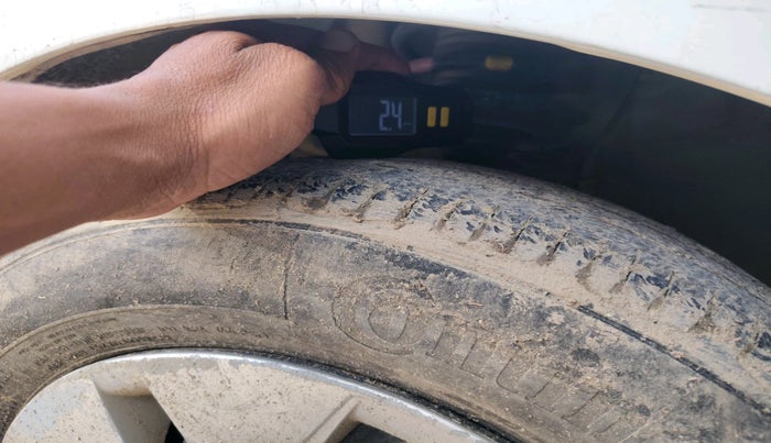 2018 Hyundai Xcent S 1.2, CNG, Manual, 1,44,955 km, tyre