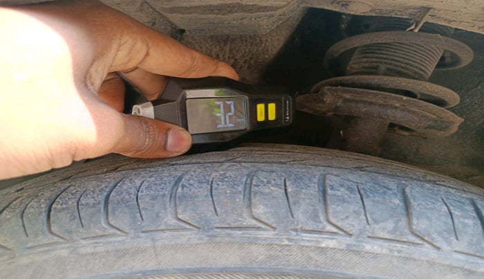 2014 Maruti Swift Dzire VXI, Petrol, Manual, 89,515 km, tyre