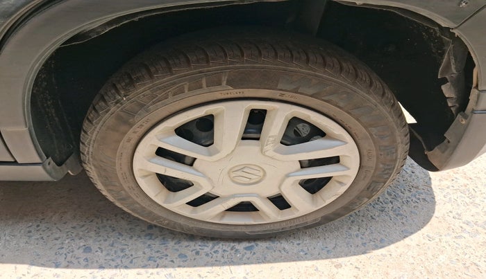 2017 Maruti Vitara Brezza VDI (O), Diesel, Manual, 26,708 km, tyre