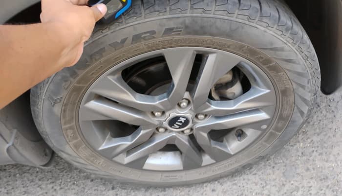 2021 KIA SELTOS HTX IVT 1.5 PETROL, Petrol, Automatic, 39,107 km, tyre