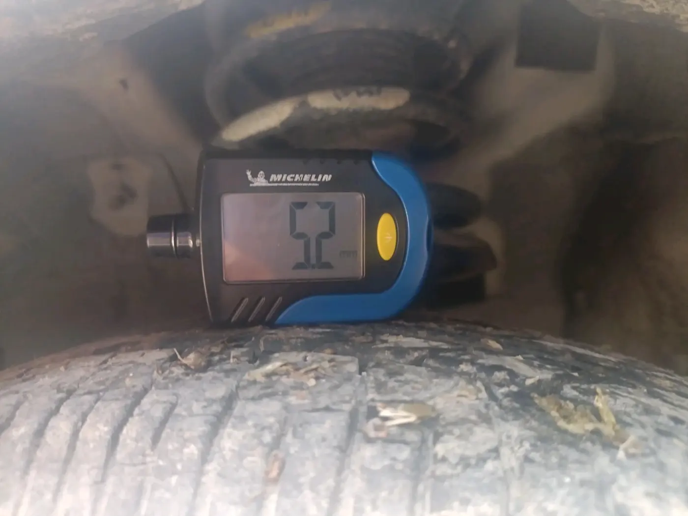 2013 Hyundai i10 MAGNA 1.2, Petrol, Manual, 12,900 km, tyre