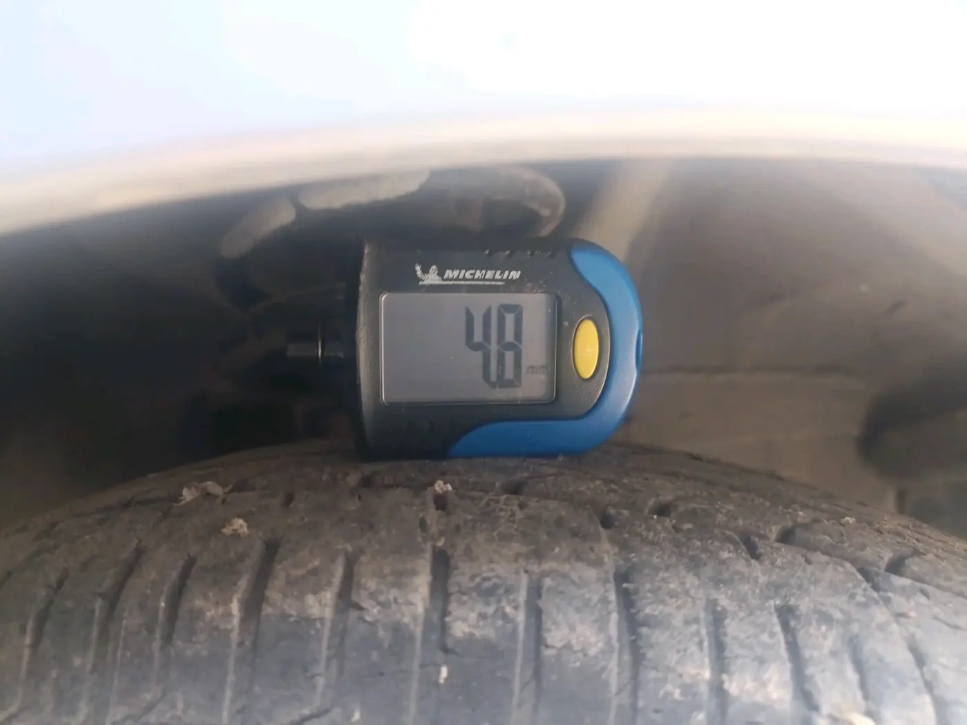 2013 Hyundai i10 MAGNA 1.2, Petrol, Manual, 12,900 km, tyre