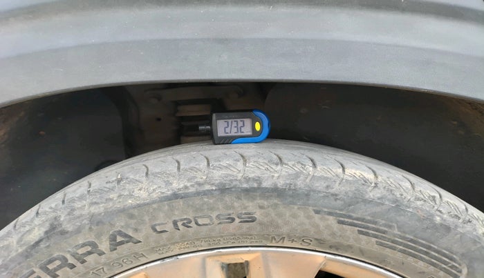 2020 KIA SELTOS HTX 1.5 DIESEL, Diesel, Manual, 1,28,596 km, tyre