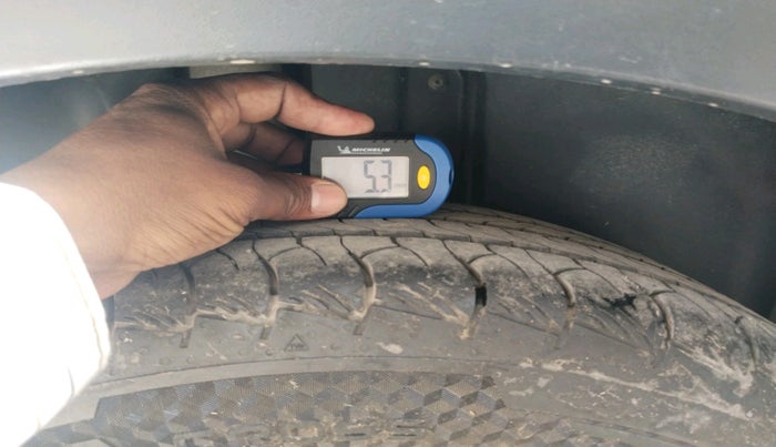 2022 Skoda KUSHAQ ACTIVE 1.0L TSI MT, Petrol, Manual, 32,850 km, tyre