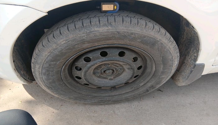 2011 Maruti Swift Dzire VDI, Diesel, Manual, 1,39,516 km, tyre