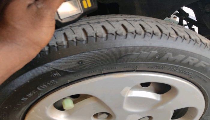 2015 Tata Nano TWIST XT, Petrol, Manual, 37,091 km, tyre