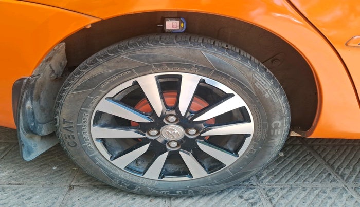 2013 Toyota Etios GD, Diesel, Manual, 76,887 km, tyre