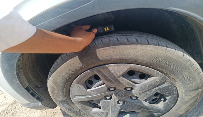 2023 Hyundai VENUE S 1.2, Petrol, Manual, 32,065 km, tyre