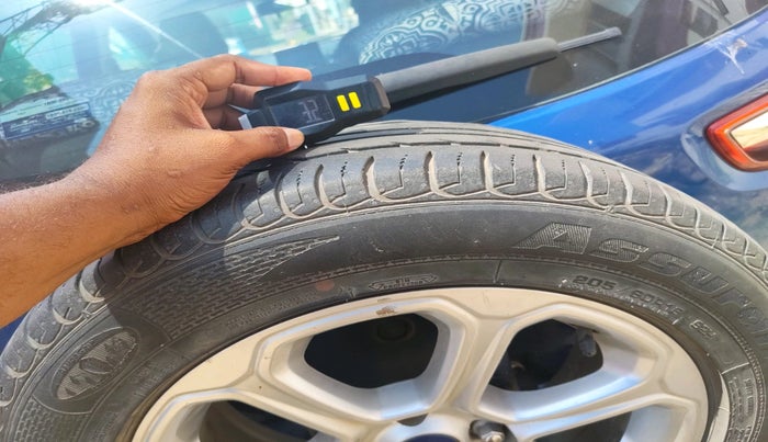 2020 Ford Ecosport TITANIUM + 1.5L DIESEL, Diesel, Manual, 1,05,626 km, tyre