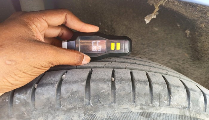 2020 Ford Ecosport TITANIUM + 1.5L DIESEL, Diesel, Manual, 1,05,626 km, tyre