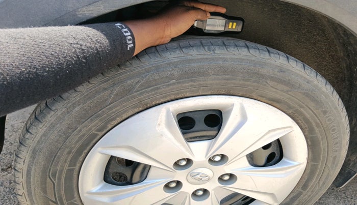 2015 Hyundai Creta S 1.4 DIESEL, Diesel, Manual, 1,12,725 km, tyre