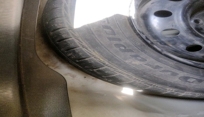 2012 Maruti Swift Dzire VDI, Diesel, Manual, 36,680 km, tyre