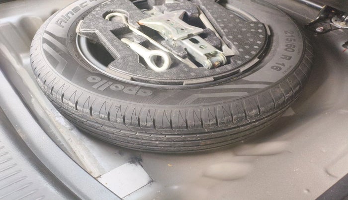 2021 Maruti S Cross ZETA 1.5, Petrol, Manual, 56,608 km, tyre