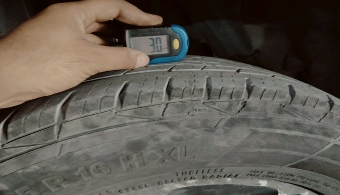 2016 Renault Duster 85 PS RXZ DIESEL, Diesel, Manual, 89,385 km, tyre