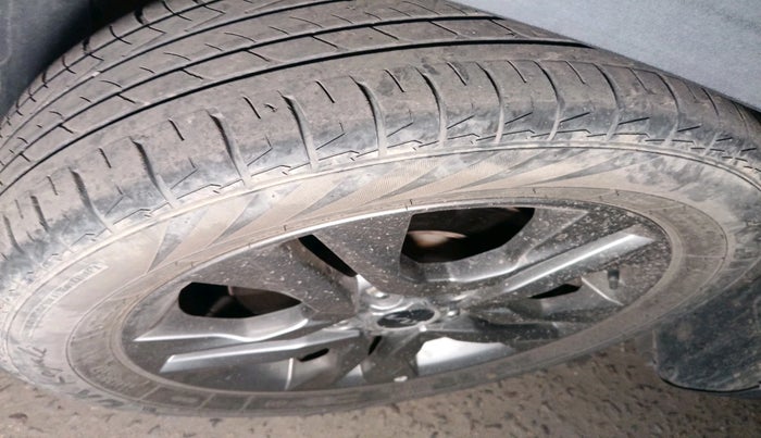 2021 KIA SELTOS HTX 1.5 PETROL, Petrol, Manual, 35,942 km, tyre