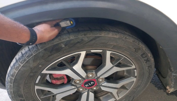 2021 KIA SELTOS GTX PLUS AT 1.5 DIESEL, Diesel, Automatic, 1,38,235 km, tyre