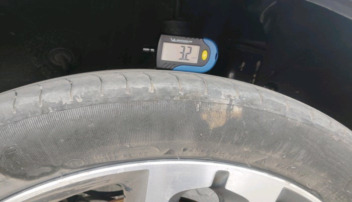 2015 Hyundai Elite i20 SPORTZ 1.4 CRDI, Diesel, Manual, 85,864 km, tyre