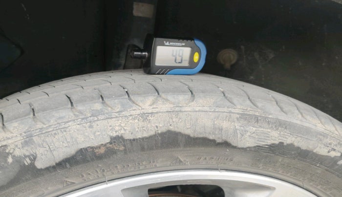 2015 Hyundai Elite i20 SPORTZ 1.4 CRDI, Diesel, Manual, 85,864 km, tyre