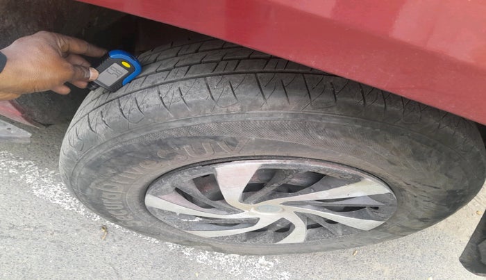 2015 Mahindra TUV300 T6 PLUS, Diesel, Manual, 1,45,606 km, tyre