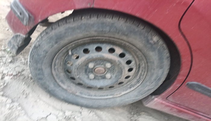 2013 Maruti Wagon R Stingray LXI, CNG, Manual, 88,366 km, tyre