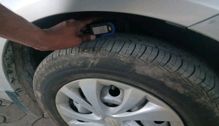 2016 Maruti Swift LXI (O), Petrol, Manual, 57,851 km, tyre