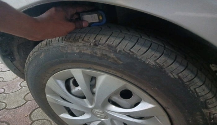 2016 Maruti Swift LXI (O), Petrol, Manual, 57,851 km, tyre