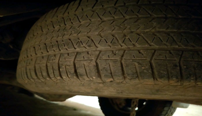 2007 Toyota Land Cruiser Prado VX, Petrol, Automatic, 1,63,465 km, tyre