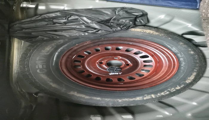 2024 Renault Kiger RXZ TURBO CVT, Petrol, Automatic, 41,775 km, tyre