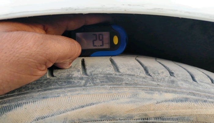 2013 Audi A6 2.0 TDI PREMIUM, Diesel, Automatic, 91,926 km, tyre