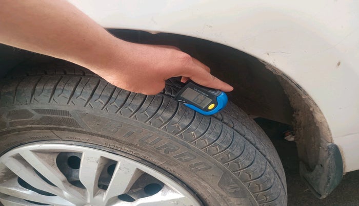 2020 Maruti Dzire VXI, Petrol, Manual, 66,614 km, tyre