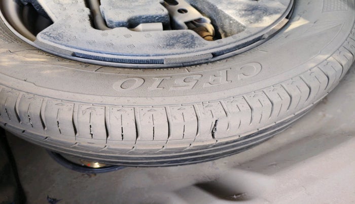 2018 Maruti Vitara Brezza ZDI, Diesel, Manual, 1,39,139 km, tyre