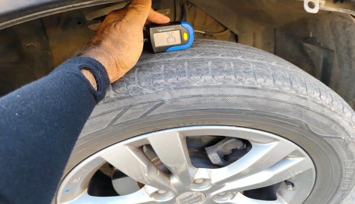 2018 Maruti Vitara Brezza ZDI, Diesel, Manual, 1,39,139 km, tyre