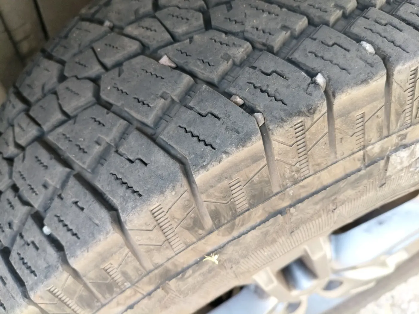 2023 Mahindra Thar LX P 2WD AT HT, Petrol, Automatic, 31,443 km, tyre