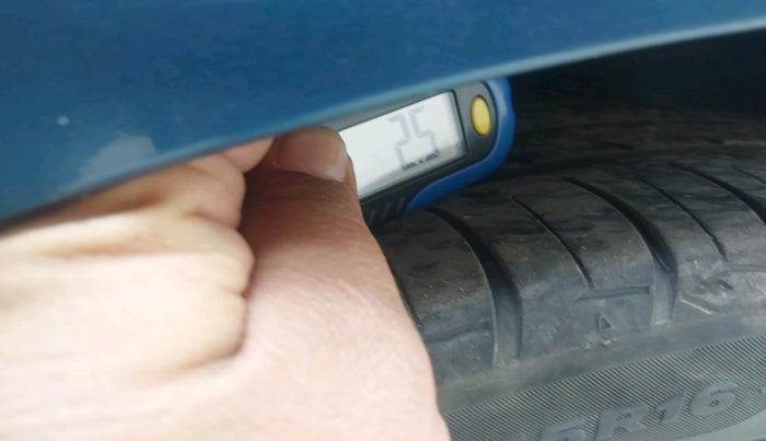 2017 Skoda Rapid STYLE 1.5 TDI, Diesel, Manual, 1,82,141 km, tyre