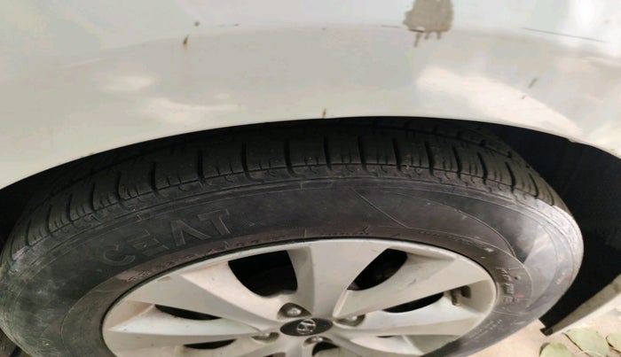 2016 Hyundai Verna FLUIDIC 4S 1.6 VTVT S AT, Petrol, Automatic, 1,05,638 km, tyre