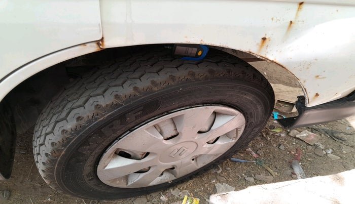 2021 Maruti Eeco 5 STR WITH A/C+HTR, Petrol, Manual, 46,139 km, tyre