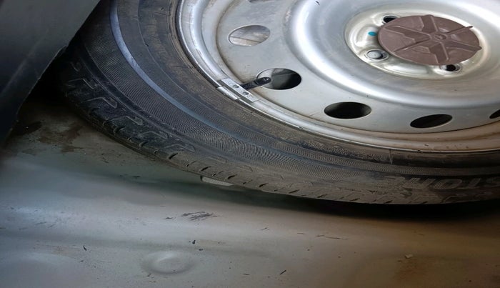 2021 Maruti IGNIS SIGMA 1.2, Petrol, Manual, 58,904 km, tyre