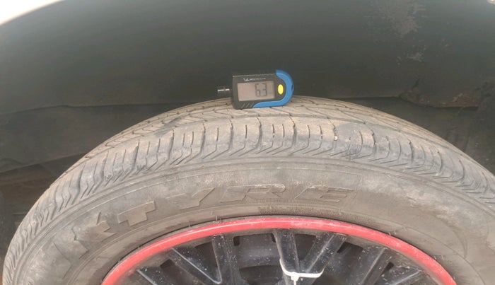 2013 Mahindra Quanto C4, Diesel, Manual, 2,31,052 km, tyre