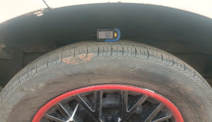 2013 Mahindra Quanto C4, Diesel, Manual, 2,31,052 km, tyre