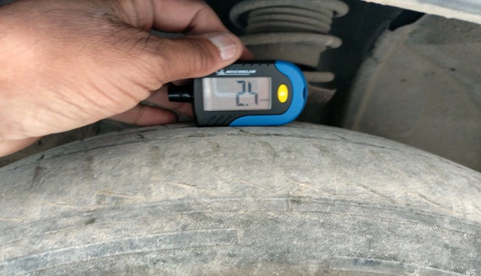 2021 Renault Kwid RXT 1.0 (O), Petrol, Manual, 45,091 km, tyre