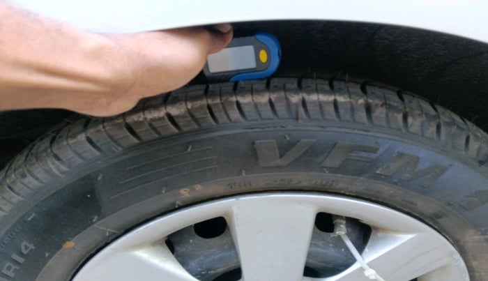 2011 Nissan Sunny XL, Petrol, Manual, 38,387 km, tyre