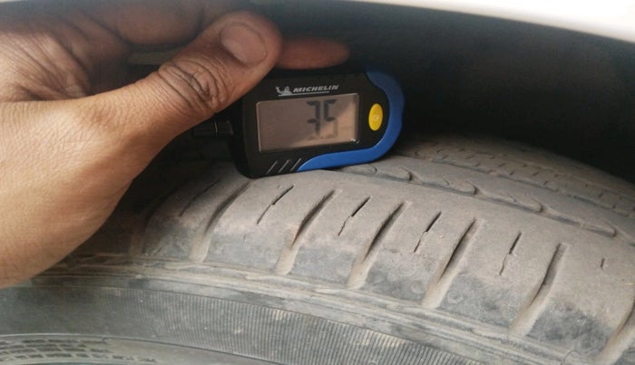 2016 Hyundai Elite i20 ASTA 1.2 (O), Petrol, Manual, 93,040 km, tyre